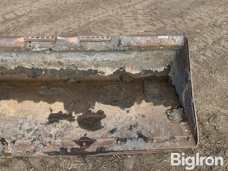 bobcat-6’-skid-steer-bucket-image-9