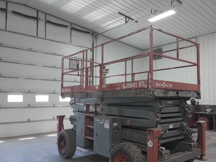 #105-•-2014-skyjack-sj884lrt-rough-terrain-scissor-lift-image-9