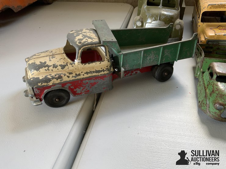 hubley-kiddie-toy-trucks-and-toys-image-2