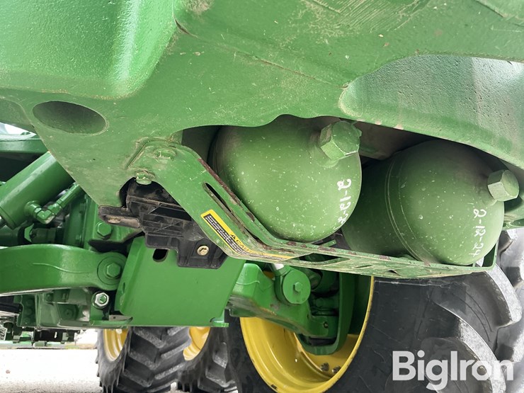 2013-john-deere-8360r-image-12