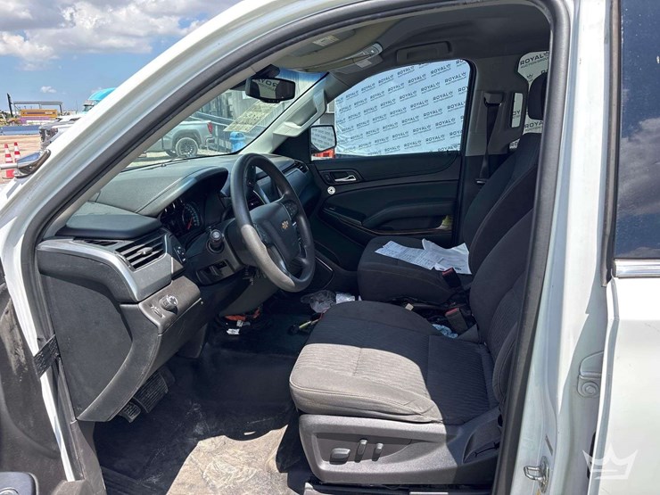 2019-chevrolet-tahoe-image-7
