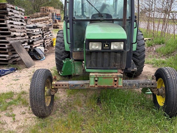 2004-john-deere-5520-image-10