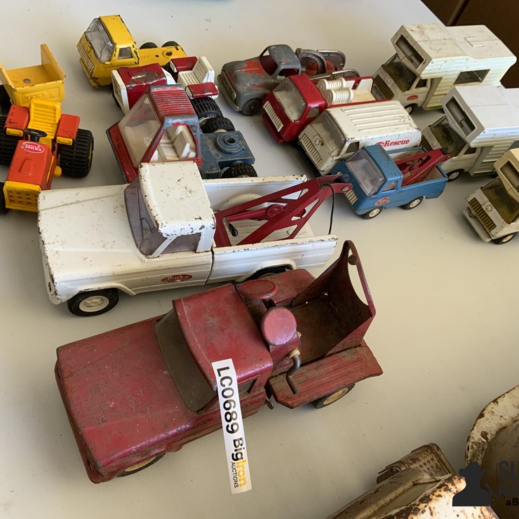 Antique Tonka Tow Trucks & Toys