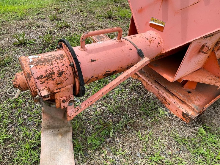 #4909-•-grout-hog-hydraulic-driven-grout-delivery-system-image-6
