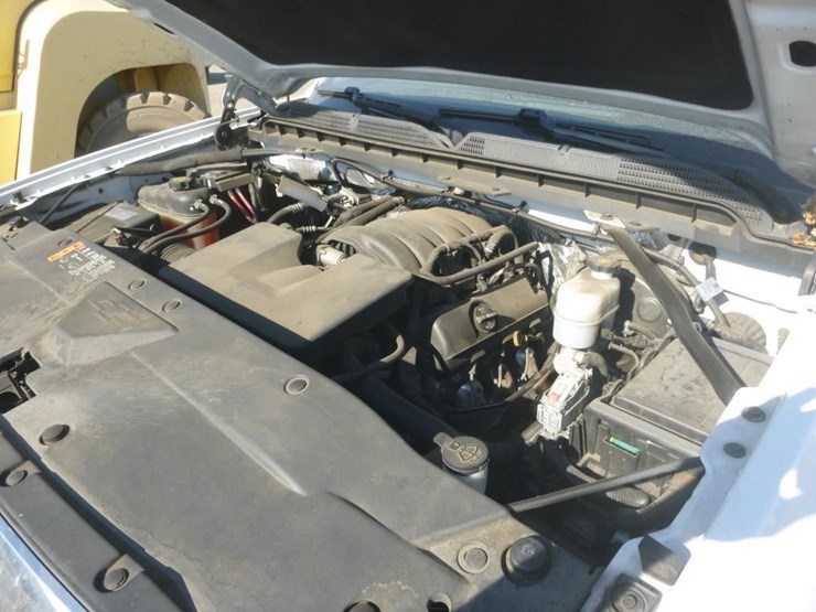 2018-chevrolet-1500-image-8