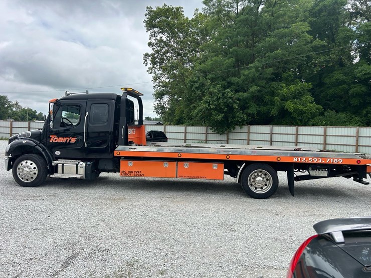 #149-•-2024-freightliner-m2-rollback-image-4