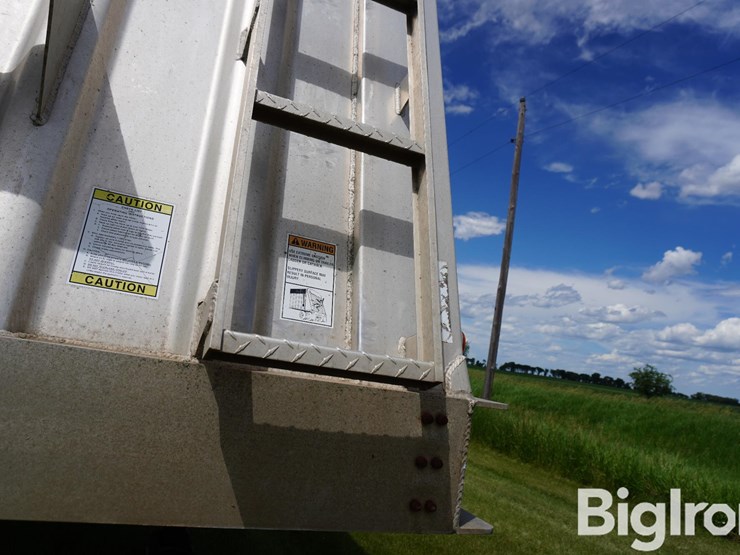 2006-dakota-38'x94"-t/a-grain-trailer-image-17