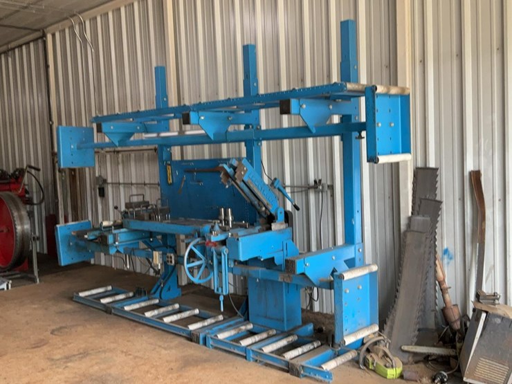 #185-•-armstrong-leveling-bench---dunaway-timber-image-3
