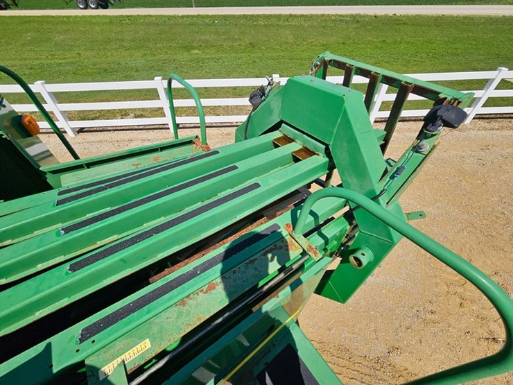 john-deere-100-image-22