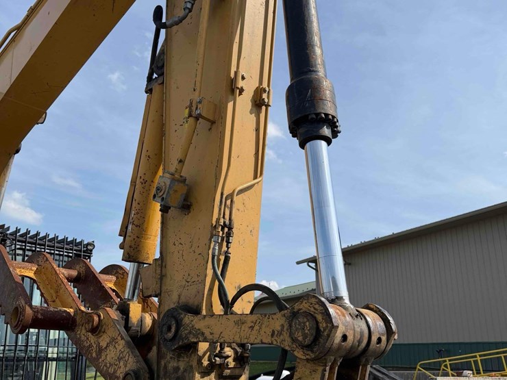 2015-caterpillar-316el-image-8
