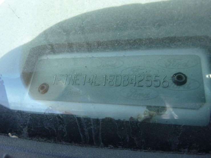 2008-ford-cargo-image-15