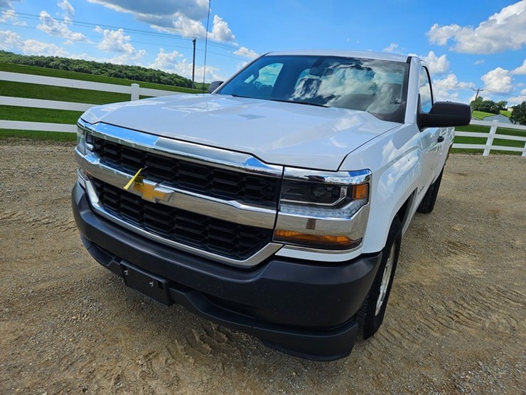 2018-chevrolet-2500-image-9