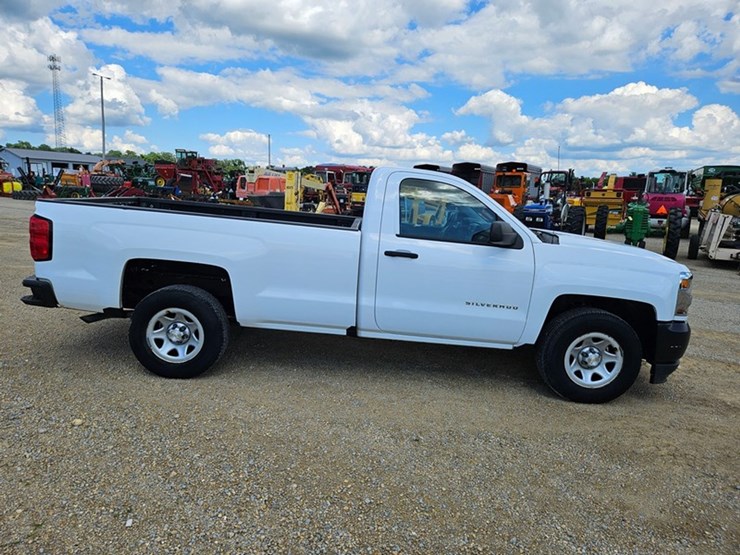 2018-chevrolet-2500-image-6