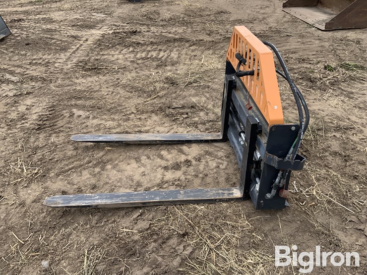 2023-wolverine-pfa-11-3300g-hydraulic-fork-skid-steer-attachment-image-8