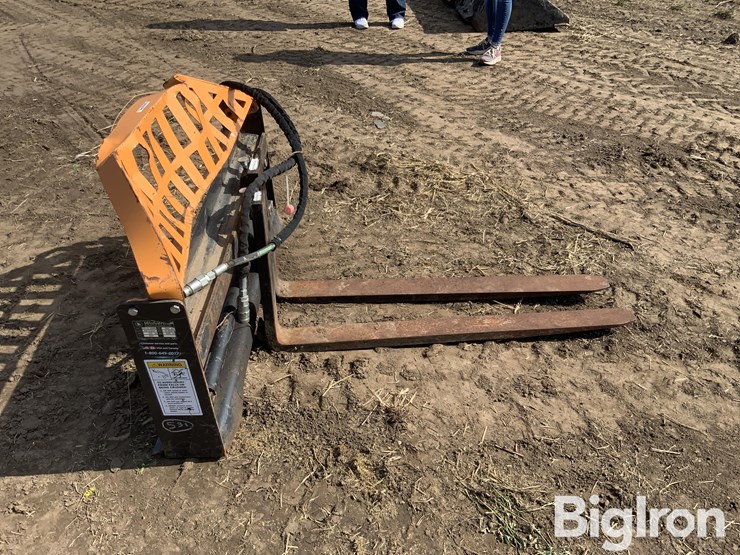 2023-wolverine-pfa-11-3300g-hydraulic-fork-attachment-image-4