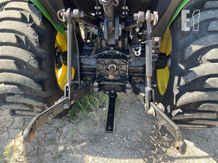 2027-john-deere-3025e-image-5