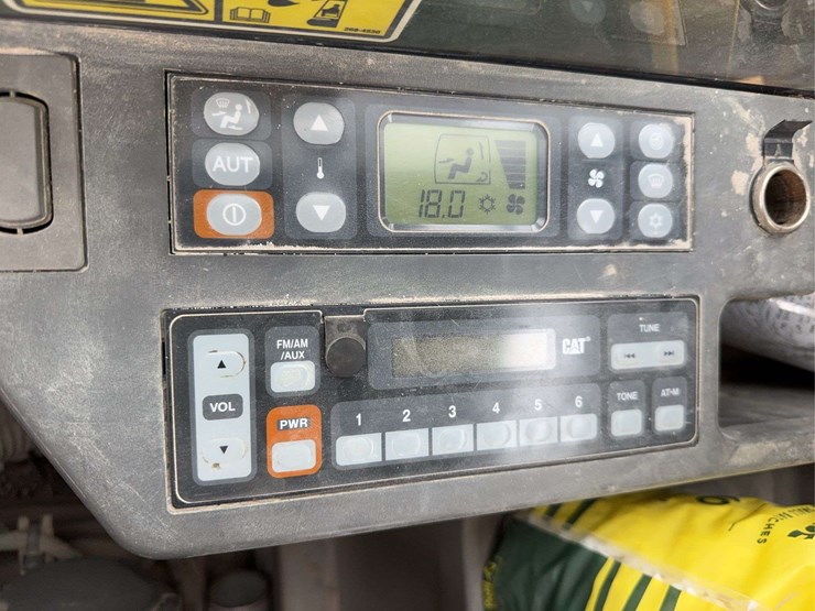 2014-caterpillar-336e-image-74