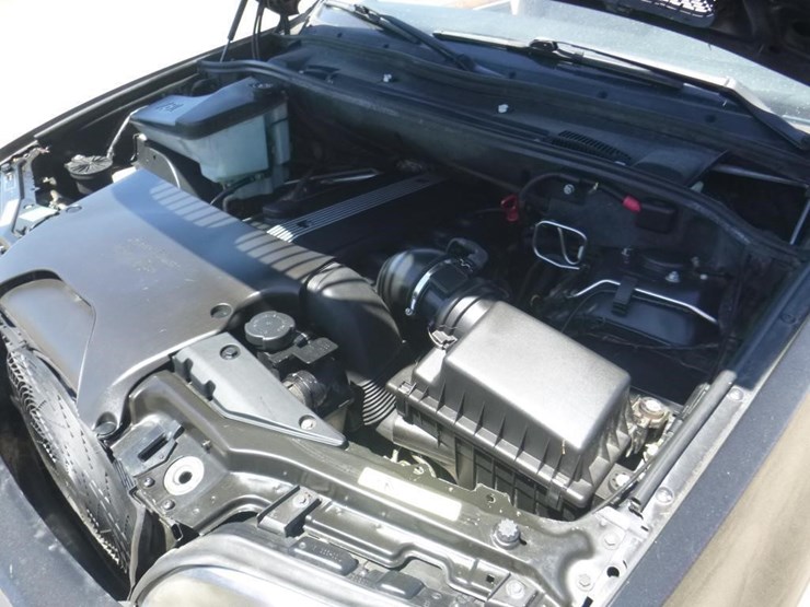 2003-bmw-x5-image-10