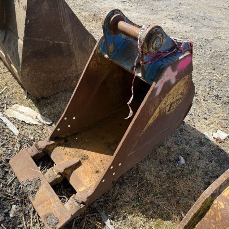 CATERPILLAR 24