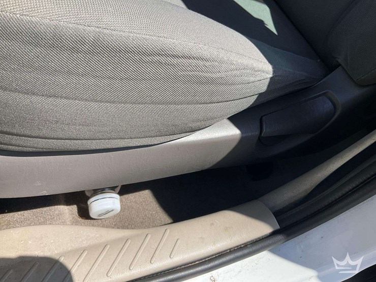 2009-ford-escape-image-13