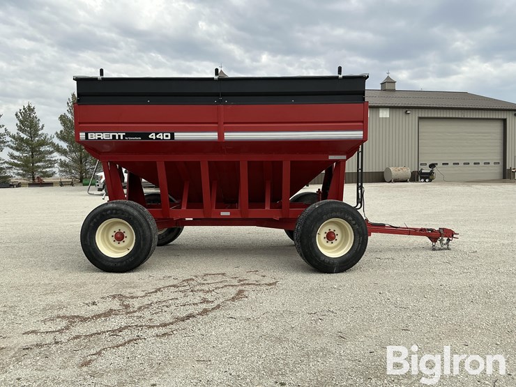 unverferth-brent-gt440-grain-wagon-image-4