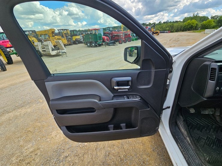 2018-chevrolet-2500-image-20