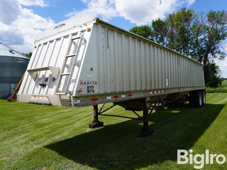 2006-dakota-38'x94"-t/a-grain-trailer-image-1