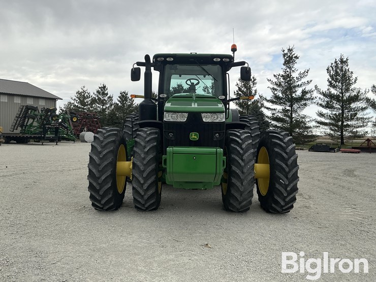 2013-john-deere-8285r-image-2