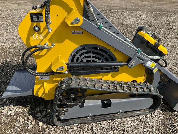 #1011-•-unused-landhonor-lhr-t460k1-mini-skid-steer-track-loader---middlefield,-oh-image-18