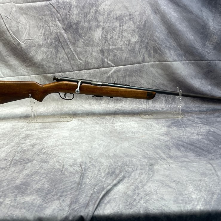 #2724 • Springfield Model 84 Bolt Action 22 LR Rifle NSN (Princeton, MN)