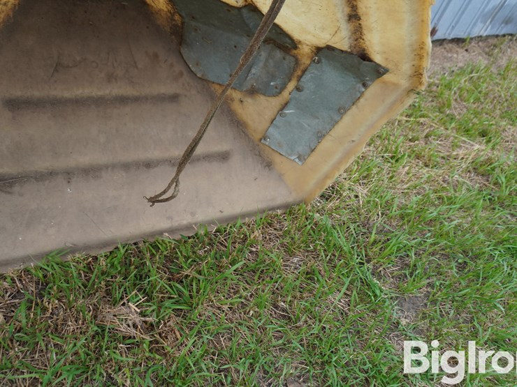 hoppers-for-augers-image-11