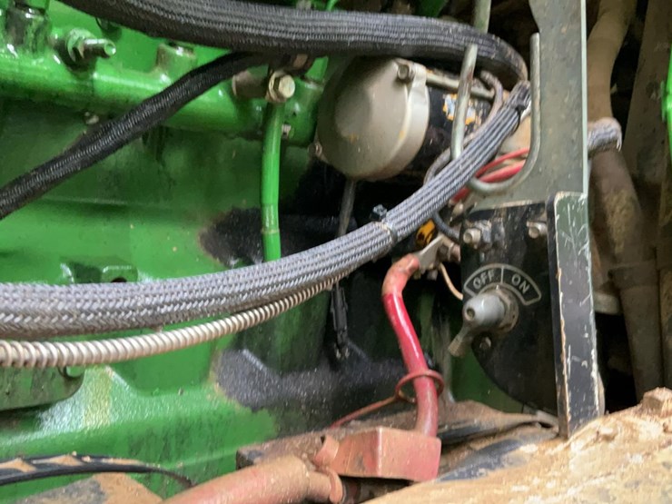 2015-deere-848h-image-12
