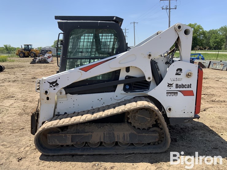 2019-bobcat-t770-image-8