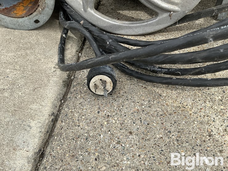 hutchinson-auger-image-12