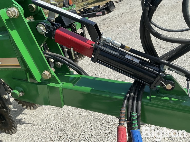 2019-great-plains-chp-15-no-till-drill-w/harrow-image-13