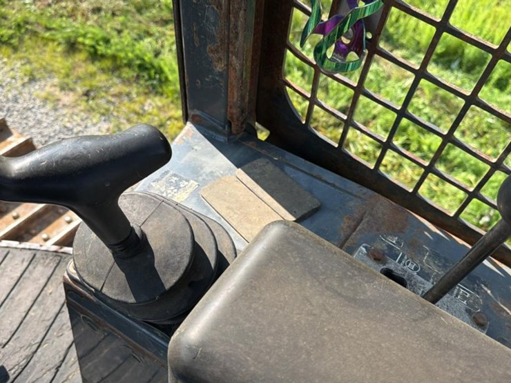 2012-john-deere-450-image-46