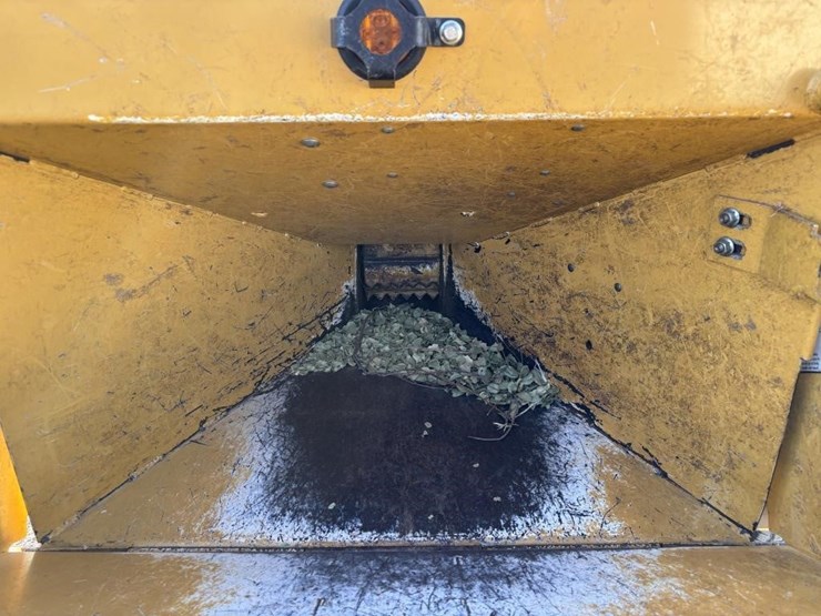 2019-vermeer-bc700xl-image-12