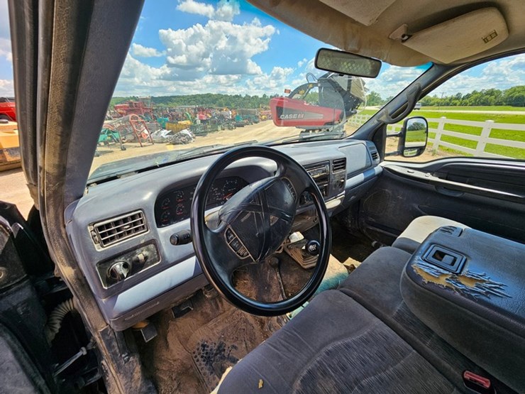 1999-ford-f450-image-16