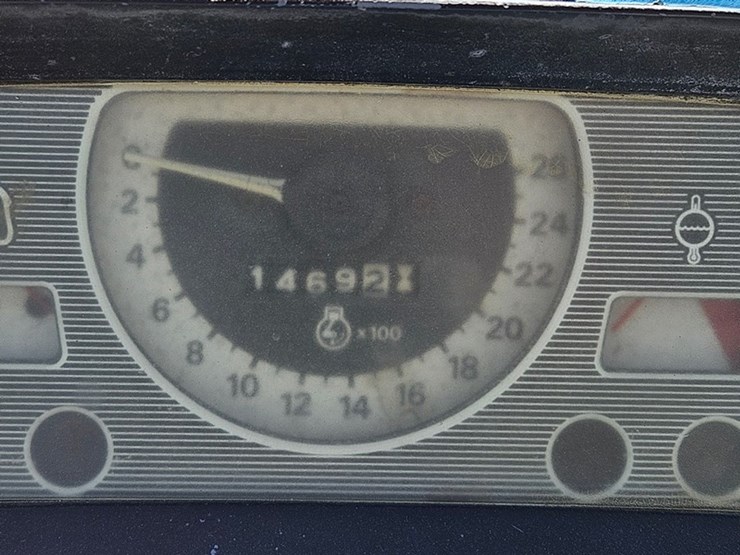 1980-ford-4600-image-28