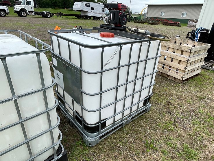 #4926-•-250-gallon-poly-tote-with-gas-powered-pump-image-3