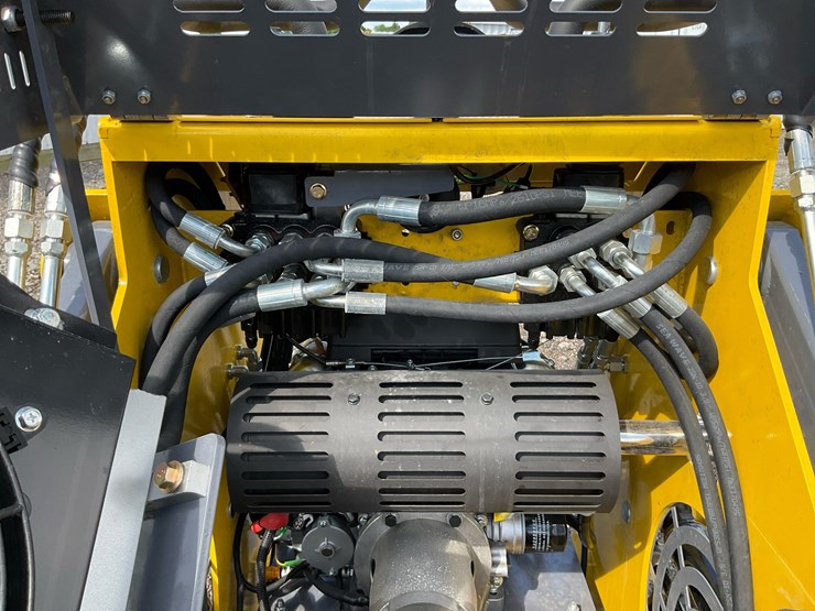 #1010-•-unused-landhonor-lhr-t460k1-mini-skid-steer-track-loader---middlefield,-oh-image-25