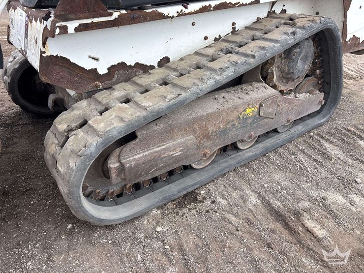 2021-bobcat-t450-image-19