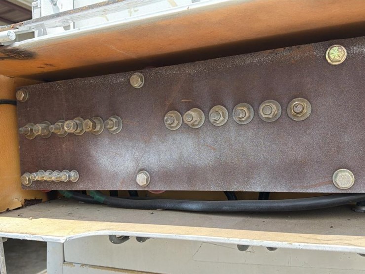 john-deere-6068h-image-18