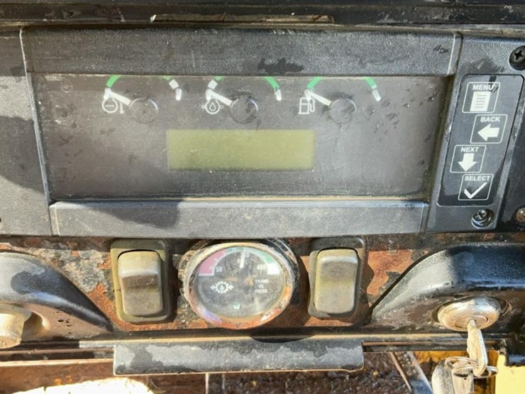 2004-deere-700h-lgp-image-18