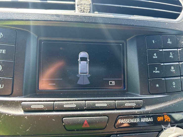 2016-ford-explorer-image-15