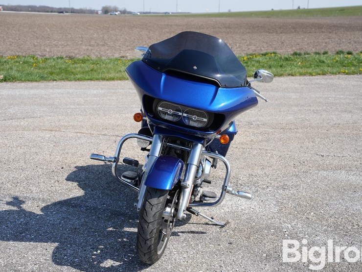 run-#11---2015-harley-davidson-road-glide-motorcycle-image-2