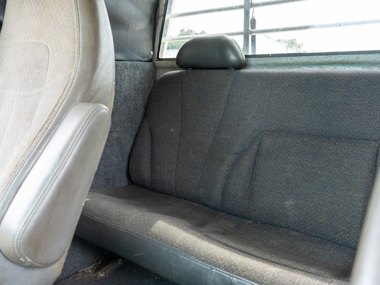 #155-•-2012-chevrolet-4500-flat-bed-truck-image-7