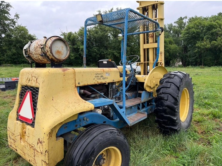ford-4400-image-10