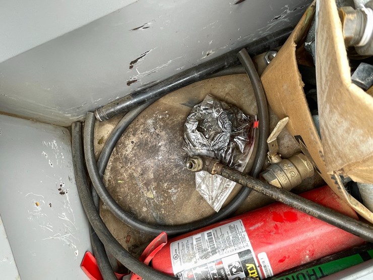#4930-•-contents-of-job-box-image-9