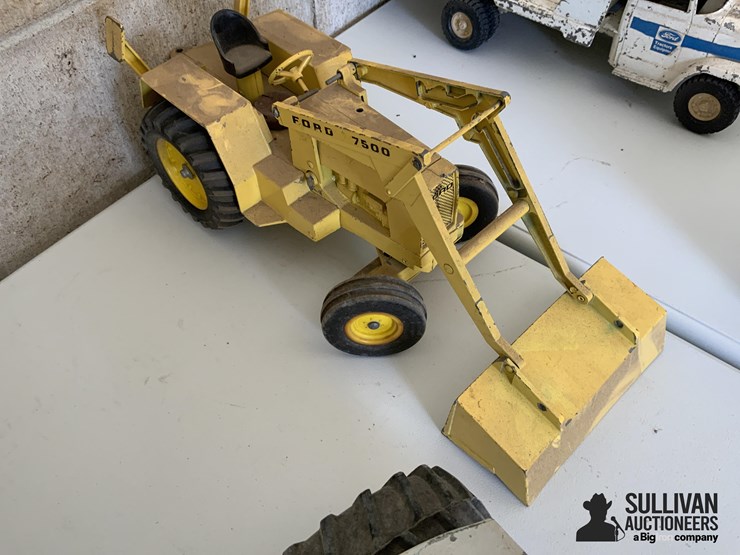 ford-toy-tractors-image-10